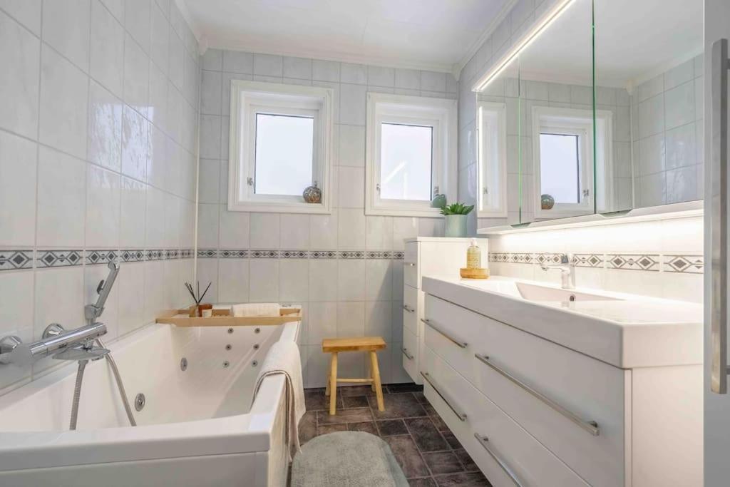 Sundet Lofoten Holiday House Villa Sund  Kültér fotó